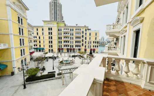 3BR SF Luxury Apt.-Piazza View |2-Parking Space