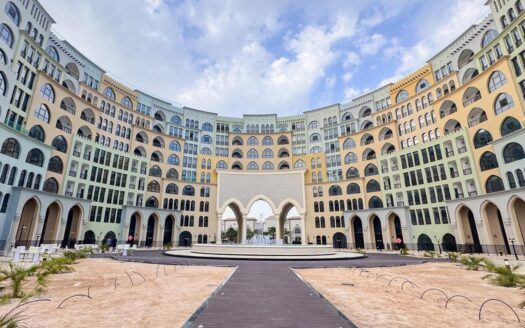 Ultra Luxury 1BR FF Apartment on Payment Plan